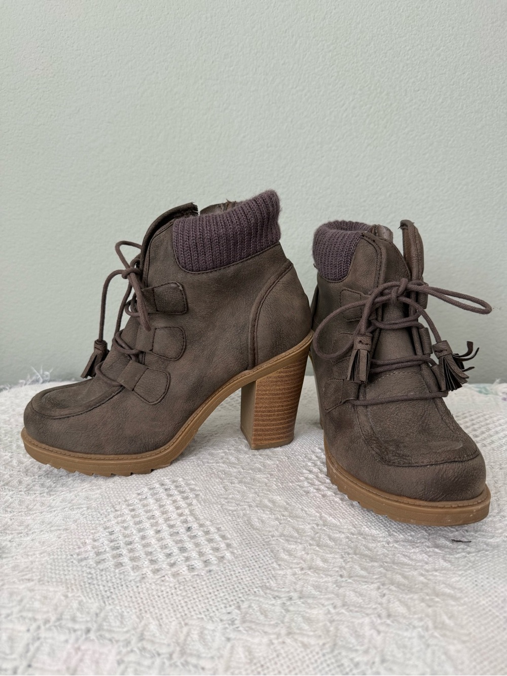 Mudd Taupe Lace-Up Heeled Ankle Boots